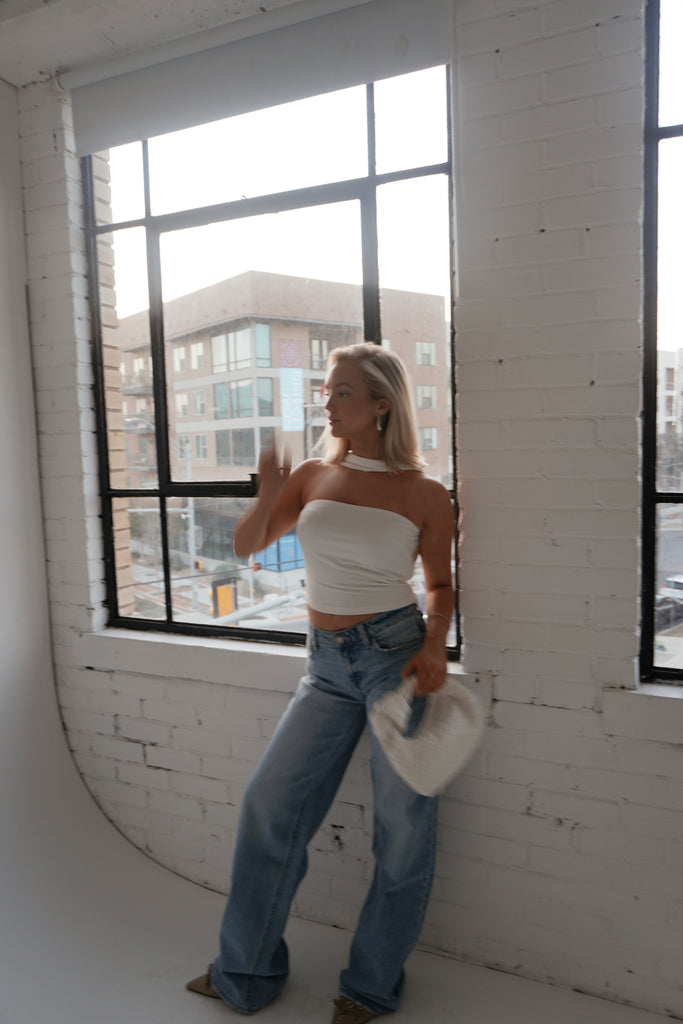 Halter Neck Cropped Top