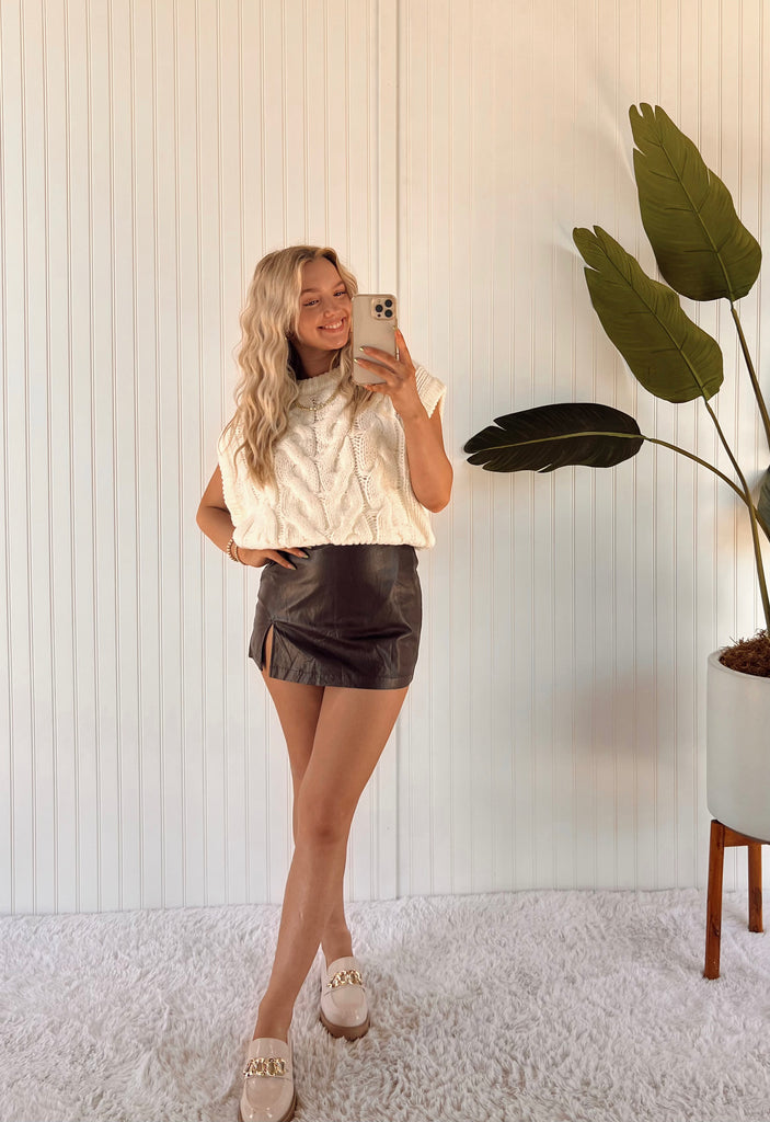 Elijah Skort